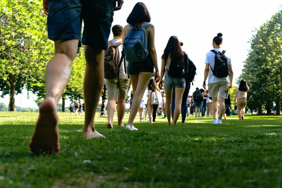 ¿Un Simple Cambio en Tu Forma de Caminar Puede Aliviar el Dolor de Rodilla?